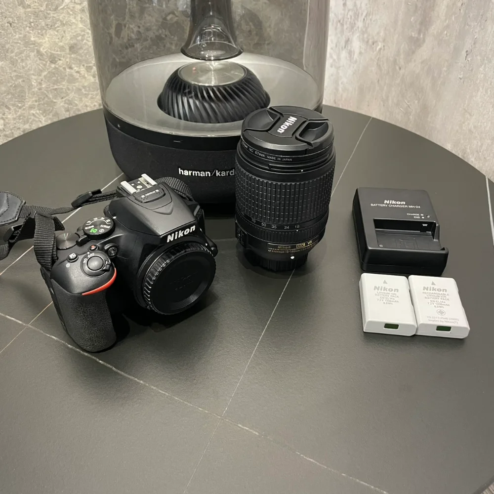 Nikon 尼康 D5600+AF-S DX 18-140mm f3.5-5.6G ED VR 無盒單公司貨#2333